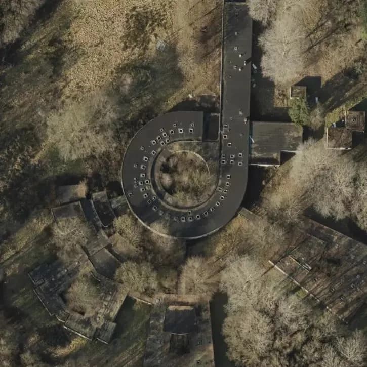 Verlaten Kantoorpand