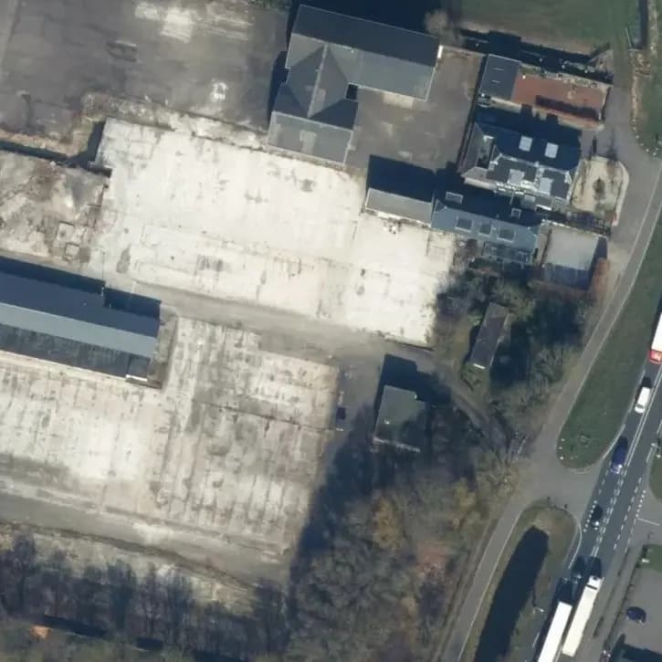 Verlaten Bedrijfterrein