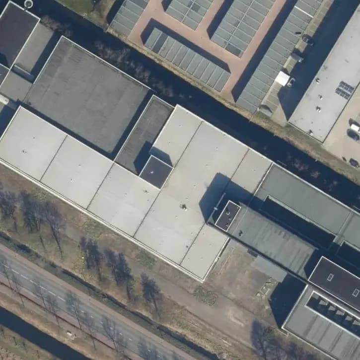 Verlaten Bedrijfspand