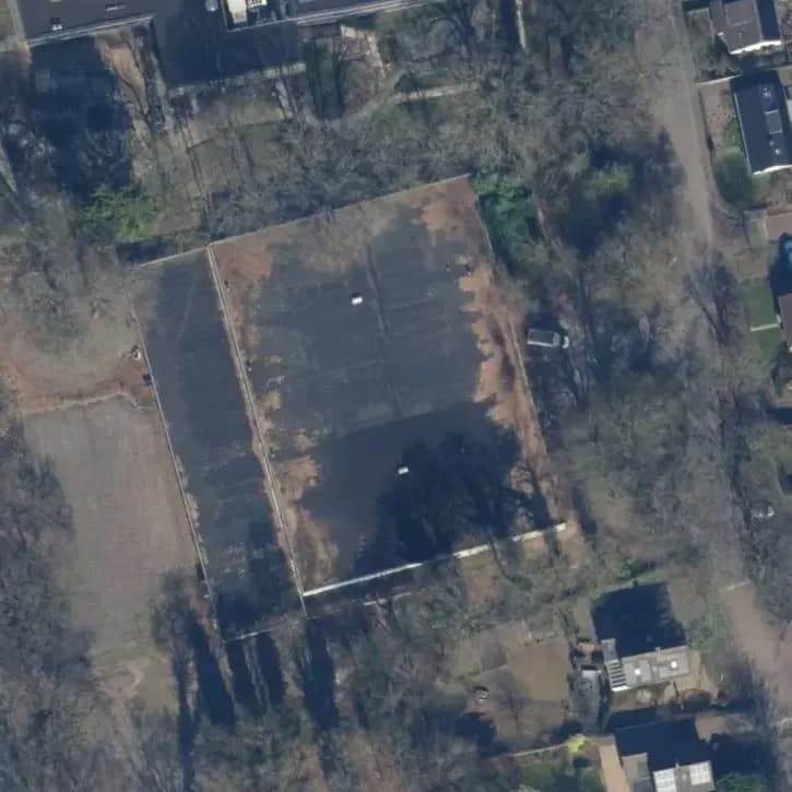 Verlaten Bedrijfspand