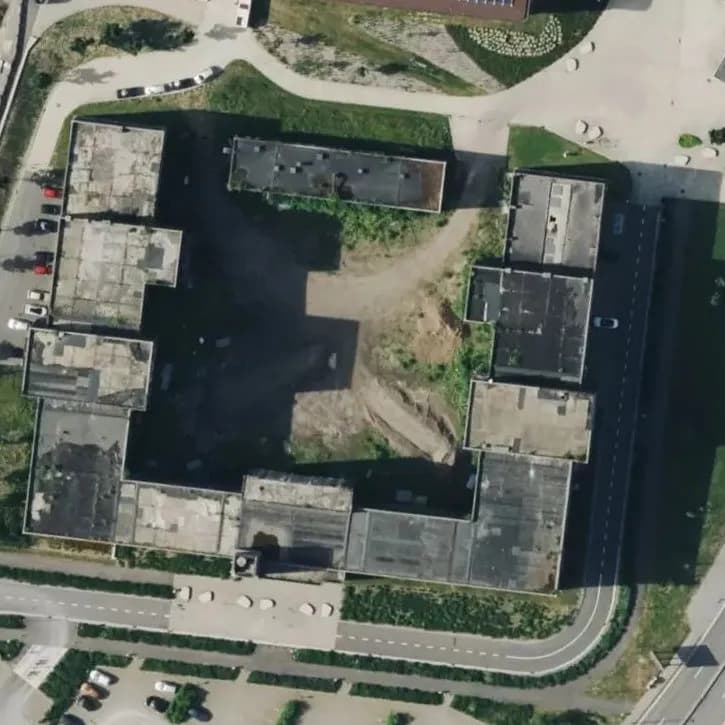 Verlaten Bedrijfspand